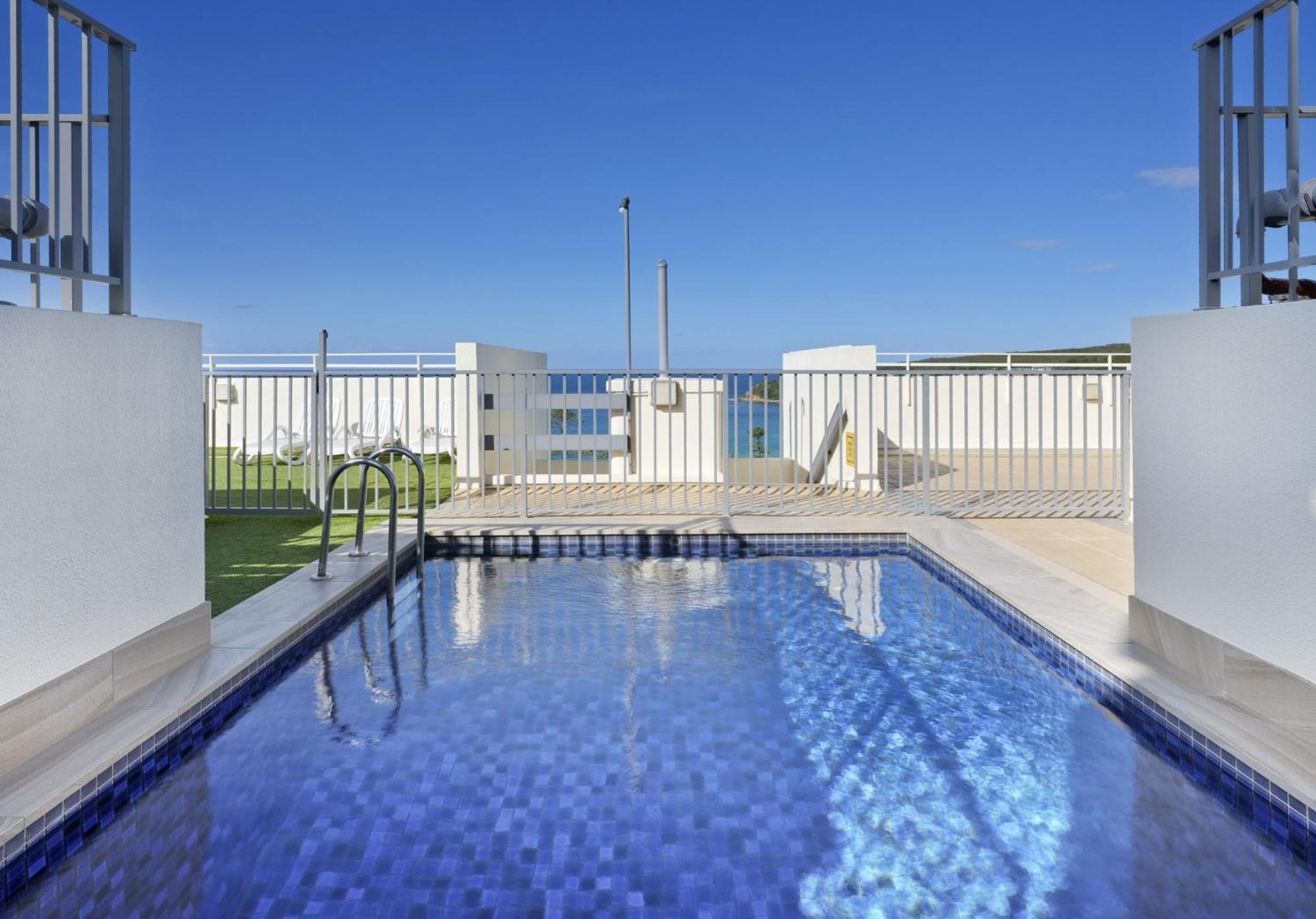 Appartamento Stunning Ocean Views With Manly At Your Doorstep Sydney Esterno foto
